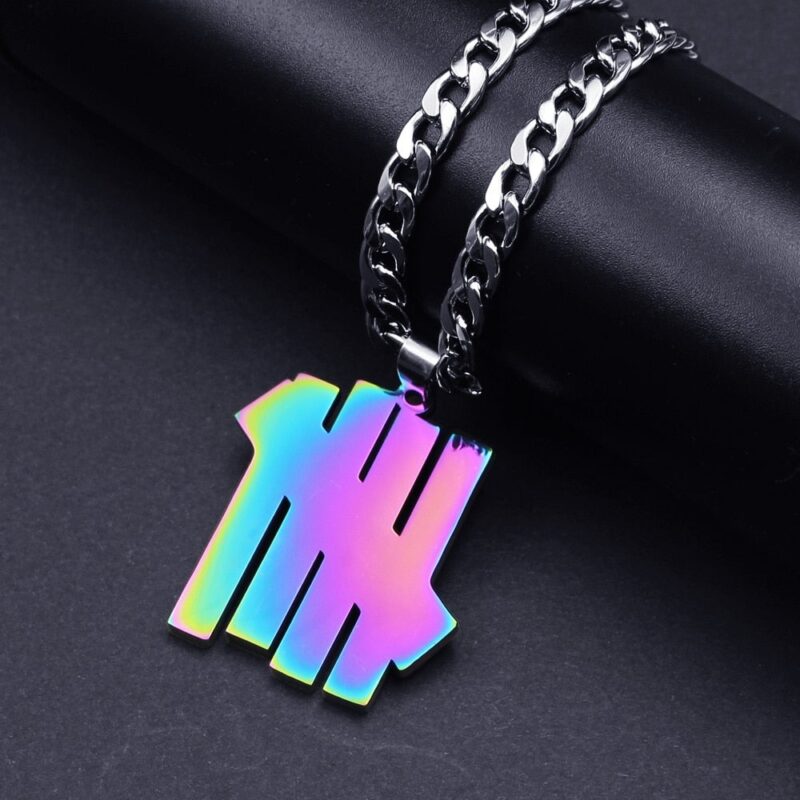 Thrasher Street Hip-Hop Rock Jewerly Men Women Stainless Steel Quenched Letter Magazine Flame Pendant Necklaces